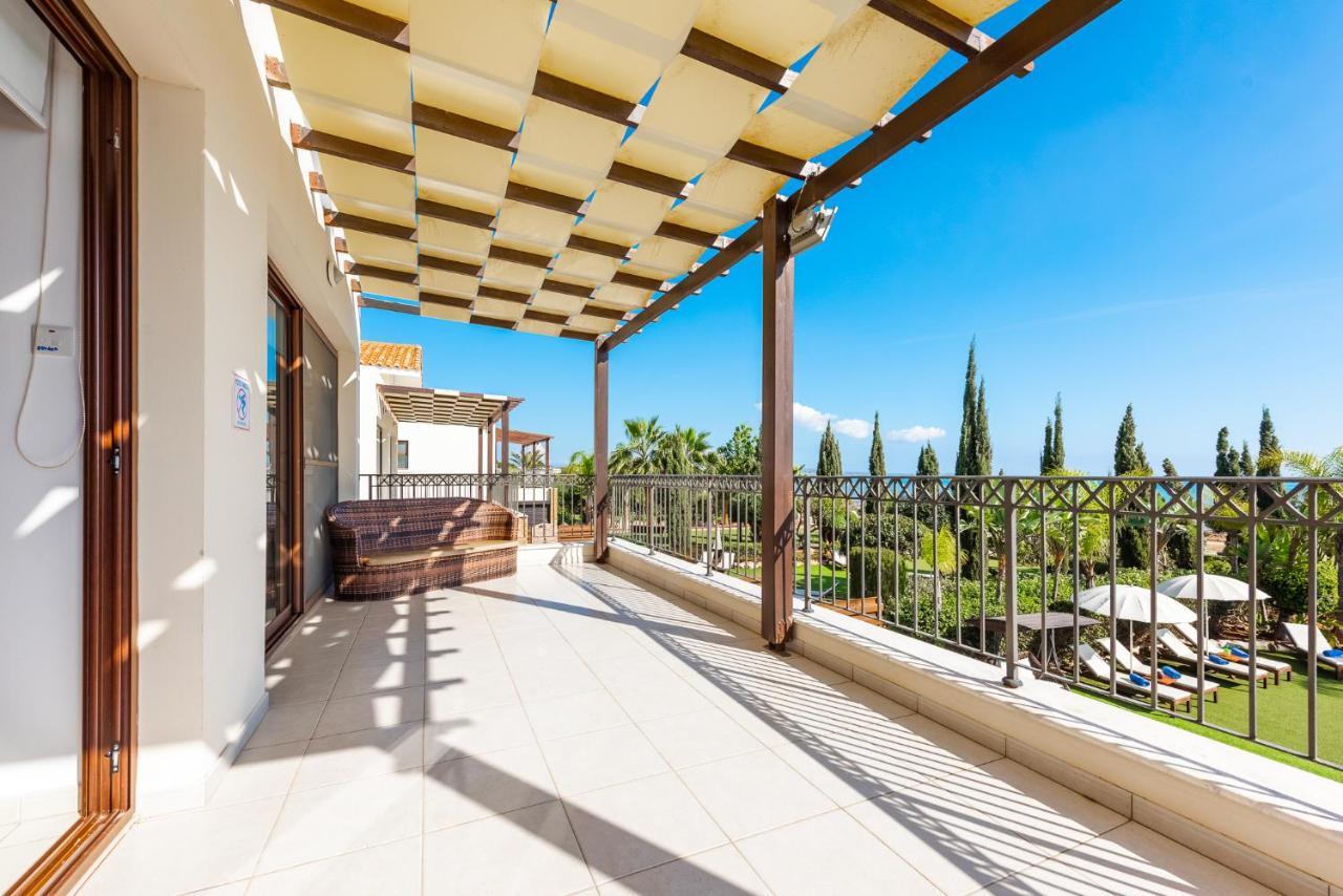 Sea Front Oceanus H2 By Ezoria Villas أيا نابا المظهر الخارجي الصورة